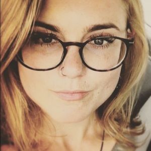 Meet your Posher, Nyshelle